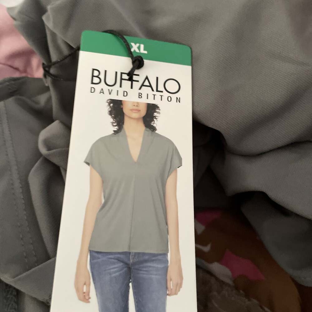 Buffalo David Bitton Blouse Shirt XL Ladies Plunging V-Neck Gray NEW